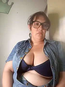 _Saraqueen-- webcam