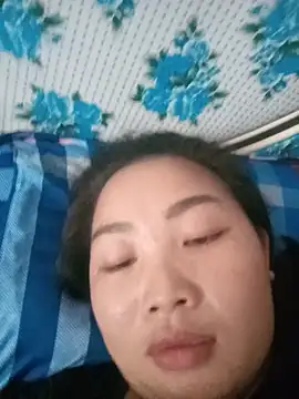 Julie-xx webcam