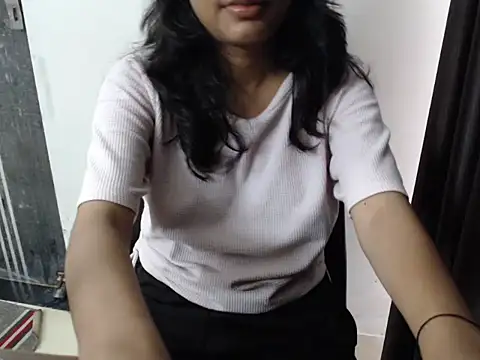 Sizzling_Ruhii_ webcam