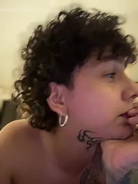 Velvet1_ webcam