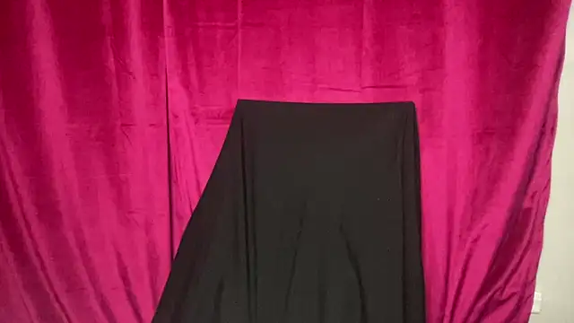 MissNaughtyBlonde webcam