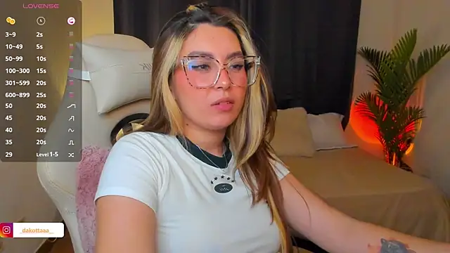 dakottaa_ webcam