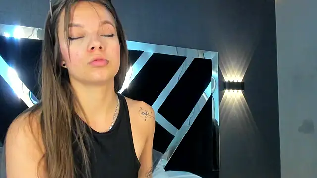 AmmyJones_ webcam