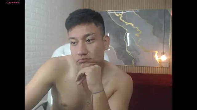 dominantboy4 - DominantBoy4's free webcam - UK Sex Cams
