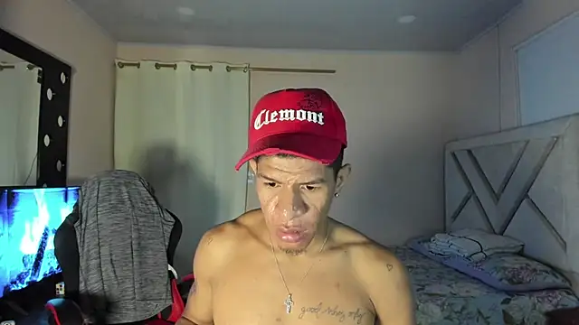Toptony22 webcam