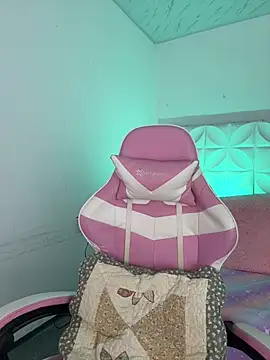 Ivonny_Goldie webcam