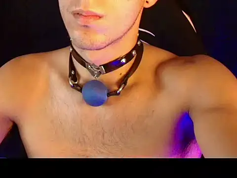 dark_men1 webcam
