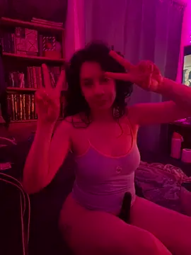 Nina-Chick777 webcam
