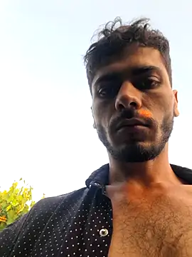 Handsomeboy3344 webcam