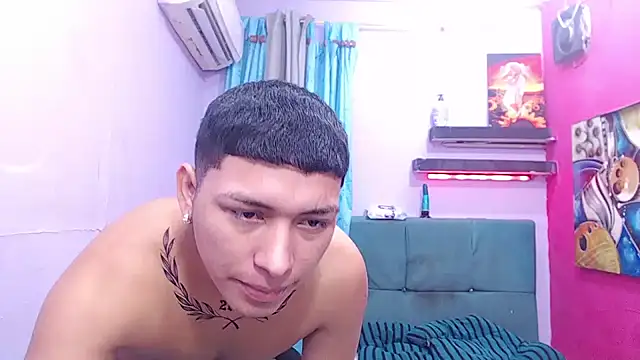 twinks_fuck webcam