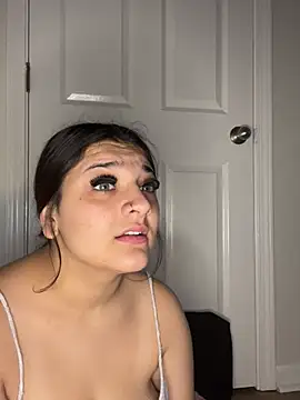 treasurebabii webcam