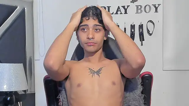 MiikeOthon webcam
