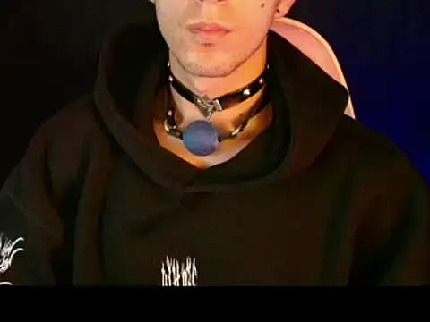dark_men1 webcam