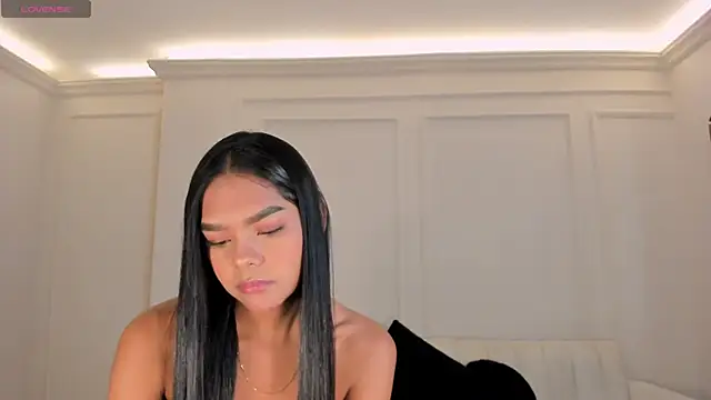 SaphiraJames webcam