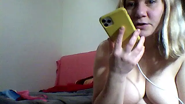 AllisonLove2 webcam