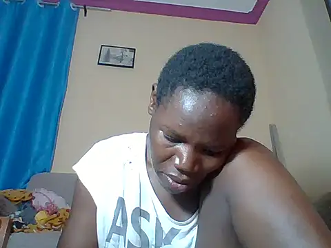 Blacksexyqueen24 webcam