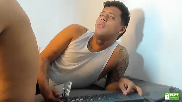 Alejandro_and_Deiby webcam