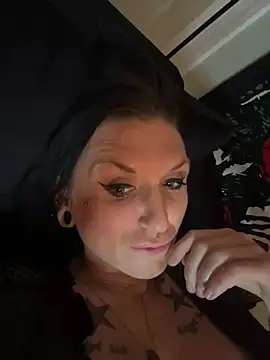 Plasticdollx webcam