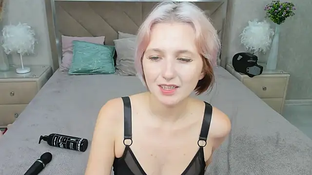 MiaKarlos webcam