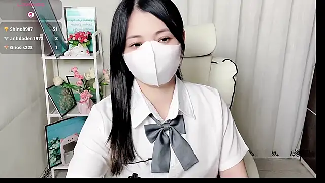 Clover_Nhi webcam