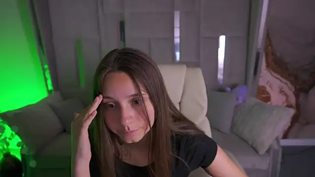 TinyNatalie webcam