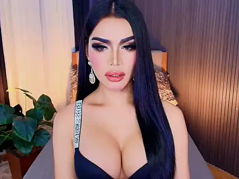 nikkieviolante webcam