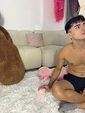 MelodyRey__ webcam