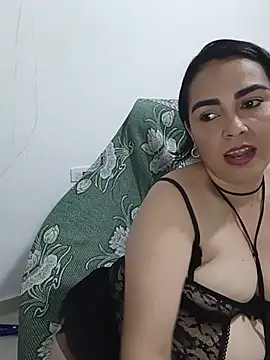 Emily_Divi69 webcam