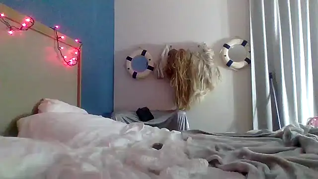 Dicksee_Left webcam