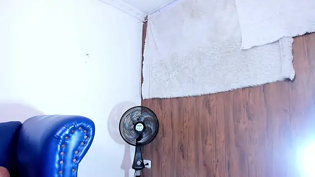 littlecum18 webcam