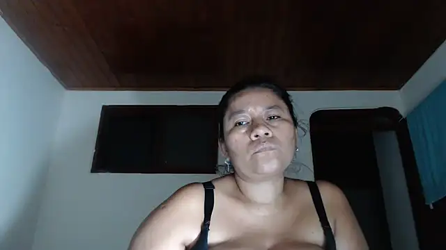 adrixxx38 webcam