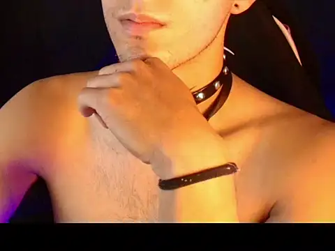 dark_men1 webcam