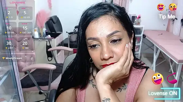 titsbiglovers webcam