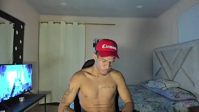 Toptony22 webcam