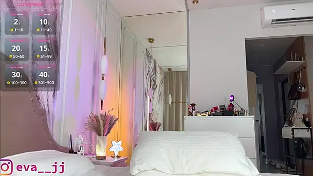 eva_jj (F young) - Naked and play with pussy