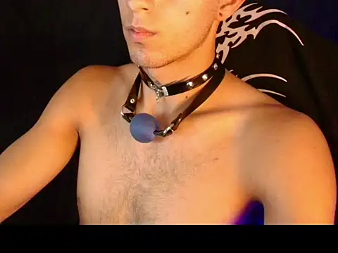 dark_men1 webcam