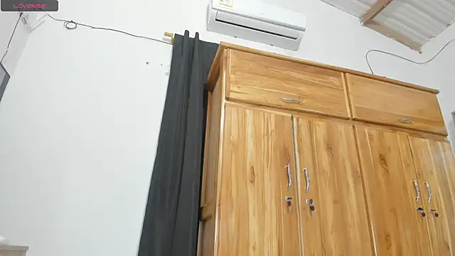 Emyiii webcam