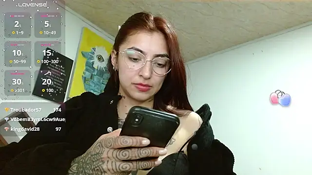 ZoeBakers_ webcam