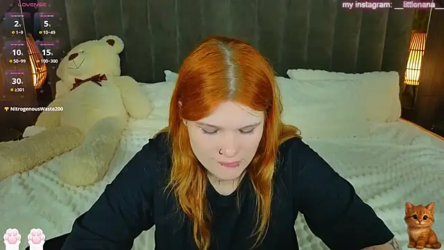 Clumsy_Nana webcam