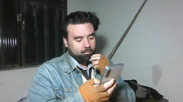 Smoker_lounge live cam on StripChat