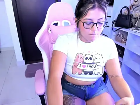 cristina697 webcam