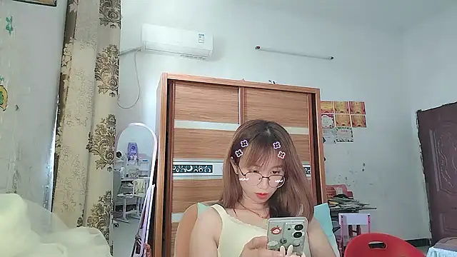 Lili_666 webcam