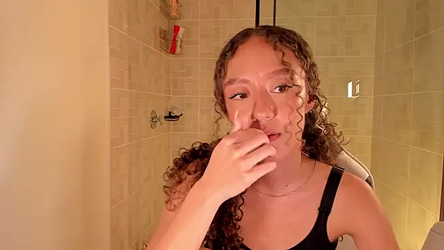 ChloeMoreti webcam