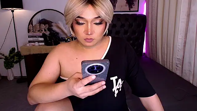 Sensual_Ekang webcam