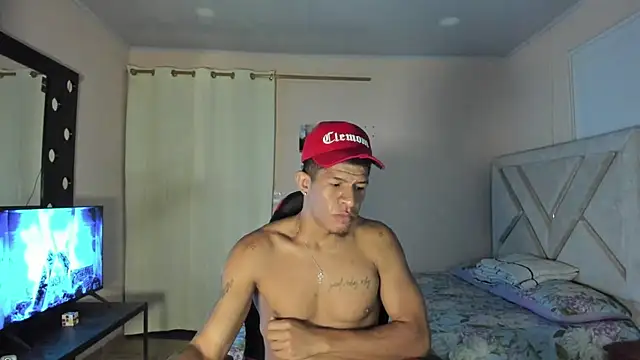 Toptony22 webcam