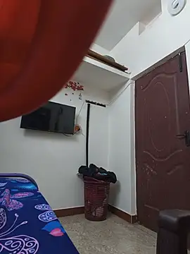 Tamil_Yalini12 webcam