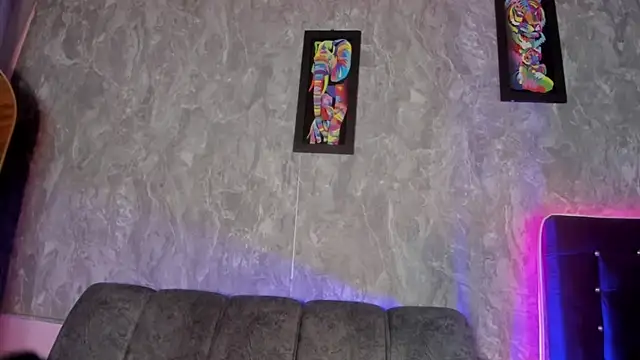 Mara_friendboy699 webcam