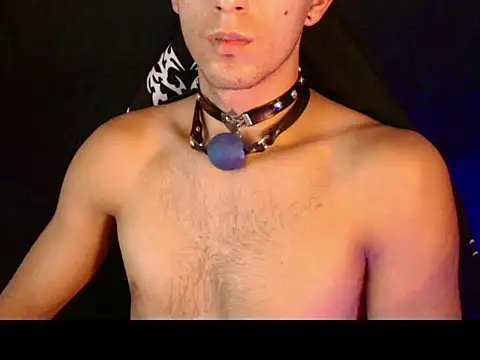 dark_men1 webcam