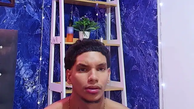 kai_storm77 webcam