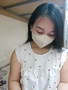 Laurie369 webcam